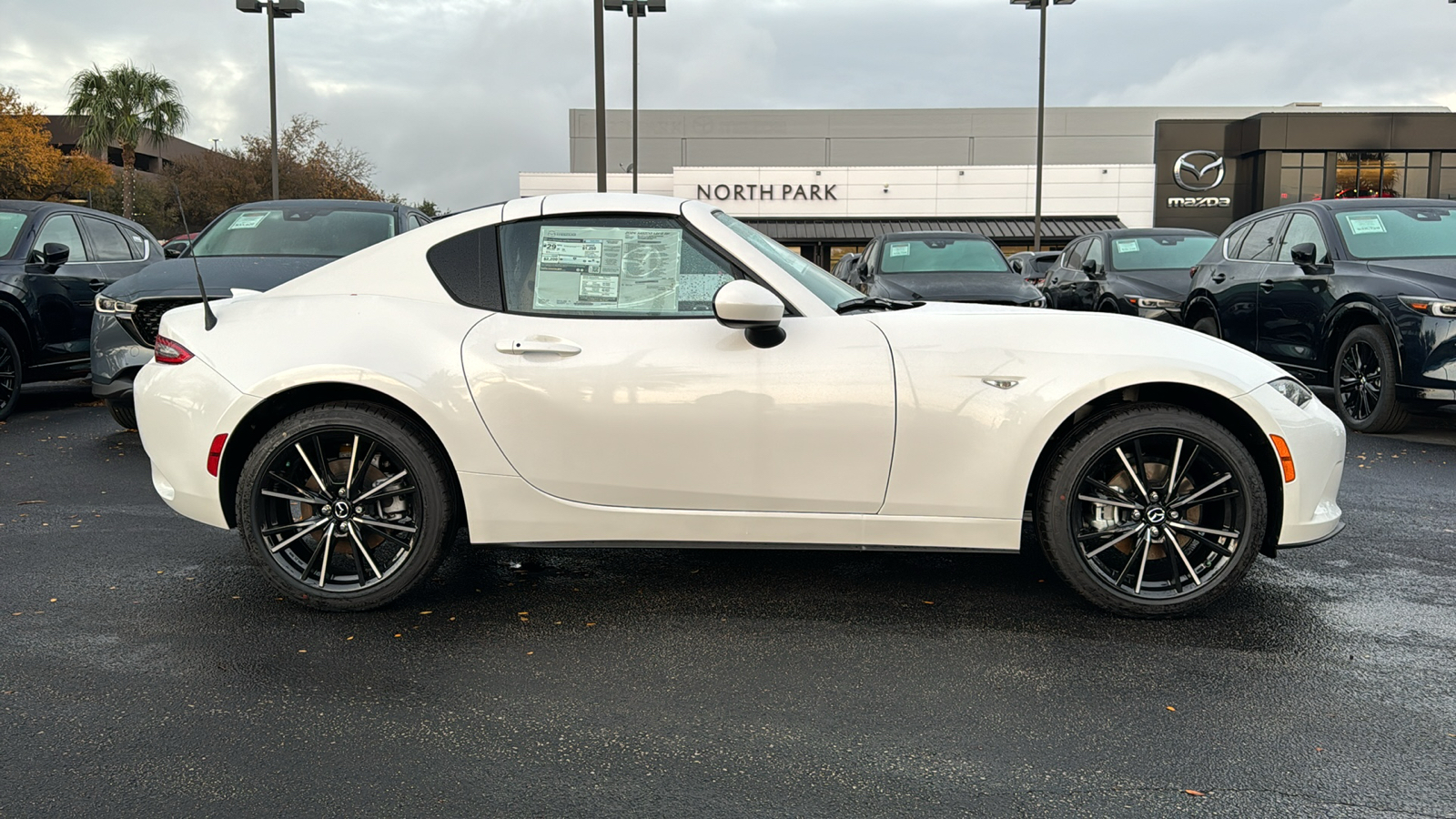 2024 Mazda MX-5 Miata RF Grand Touring 9