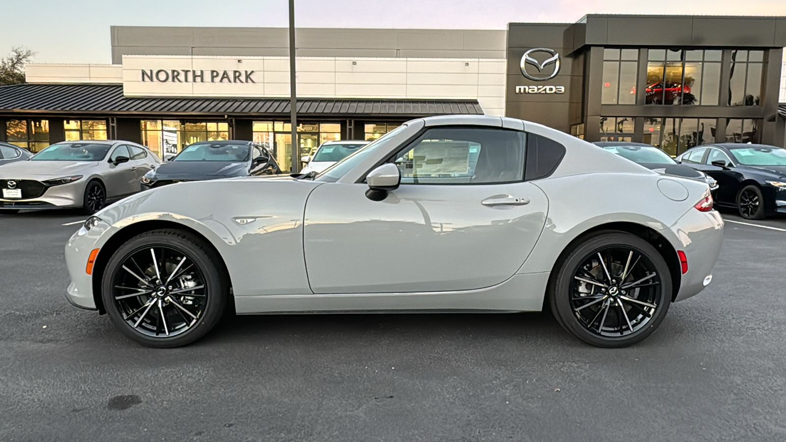 2024 Mazda MX-5 Miata RF Grand Touring 5