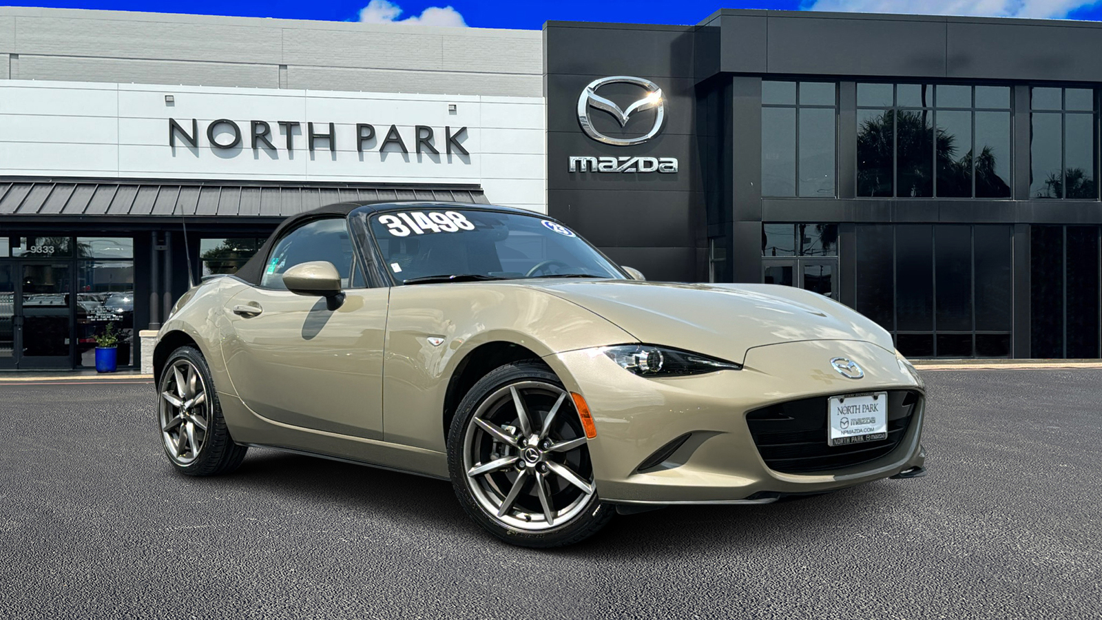 2023 Mazda MX-5 Miata Grand Touring 1