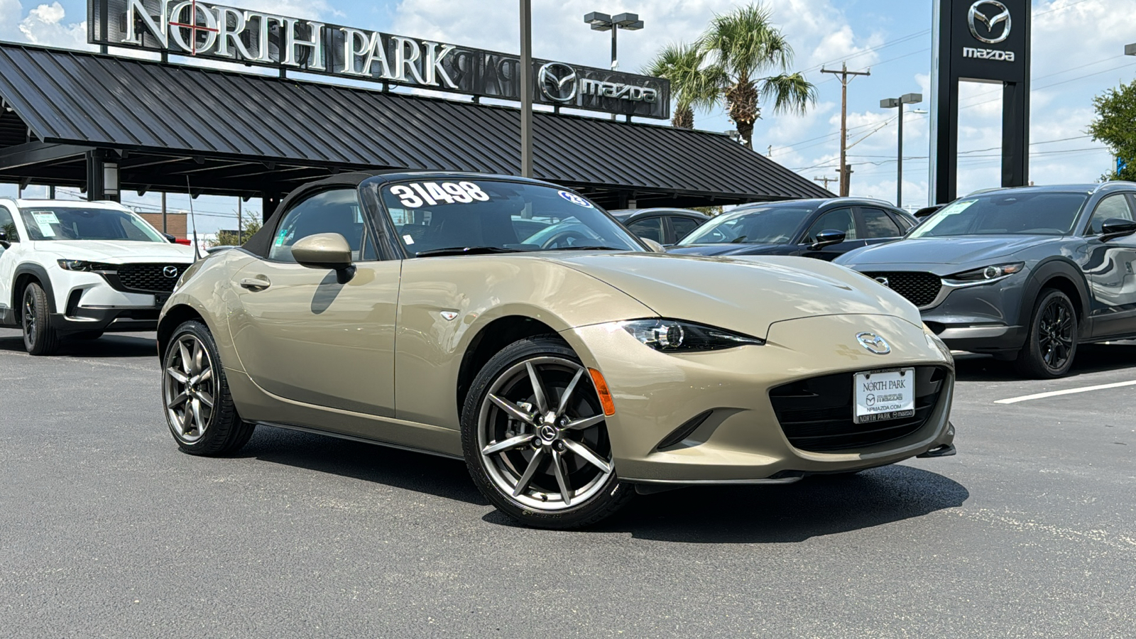 2023 Mazda MX-5 Miata Grand Touring 2