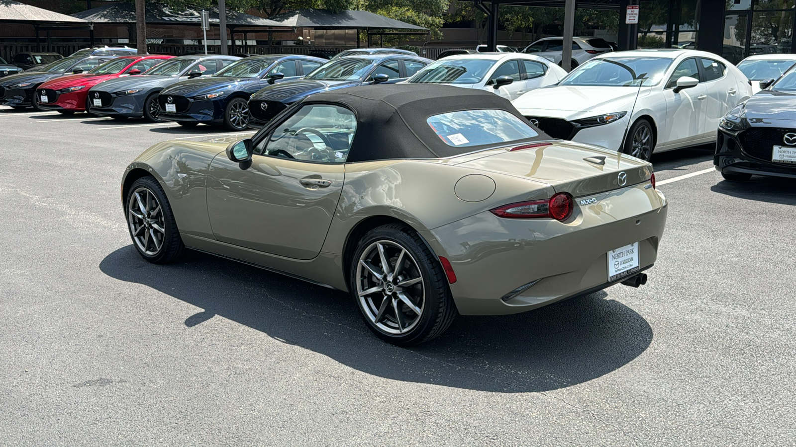 2023 Mazda MX-5 Miata Grand Touring 6