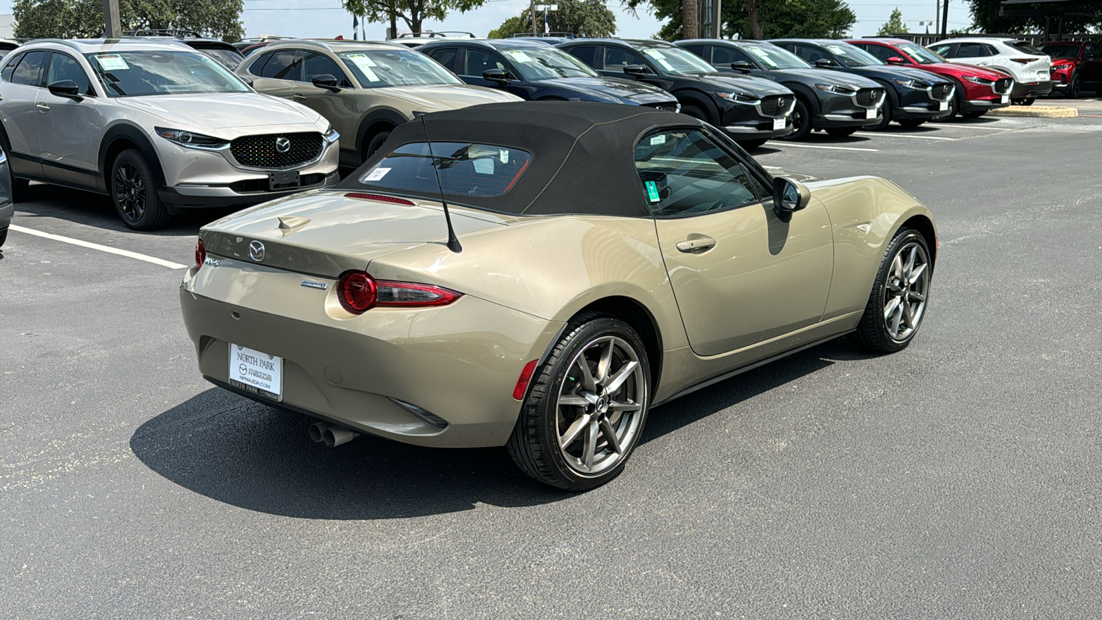 2023 Mazda MX-5 Miata Grand Touring 8