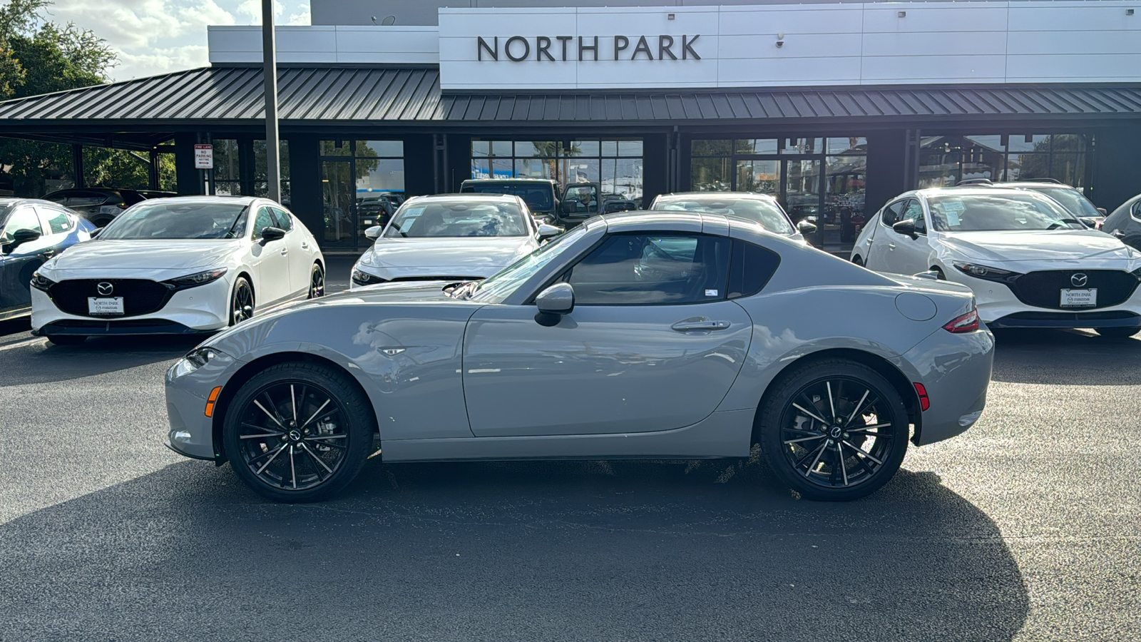 2024 Mazda MX-5 Miata RF Grand Touring 5