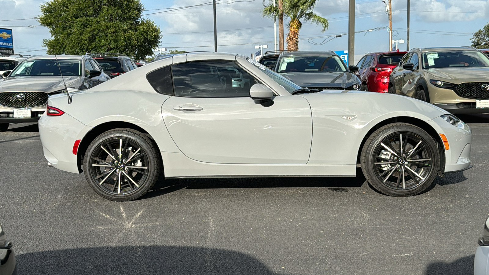 2024 Mazda MX-5 Miata RF Grand Touring 9