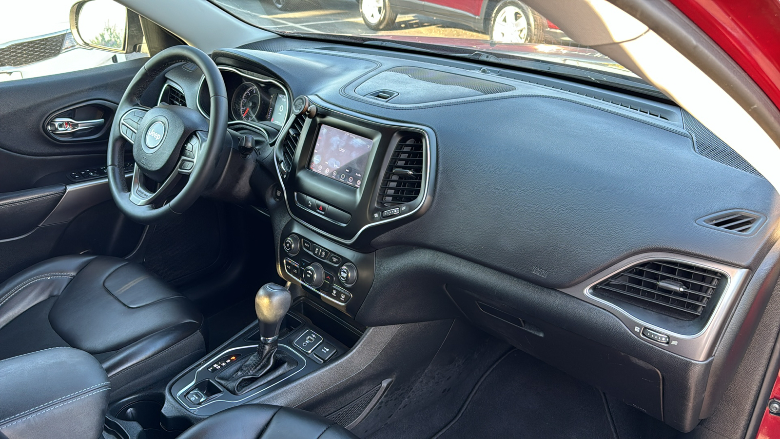 2019 Jeep Cherokee Latitude Plus 33