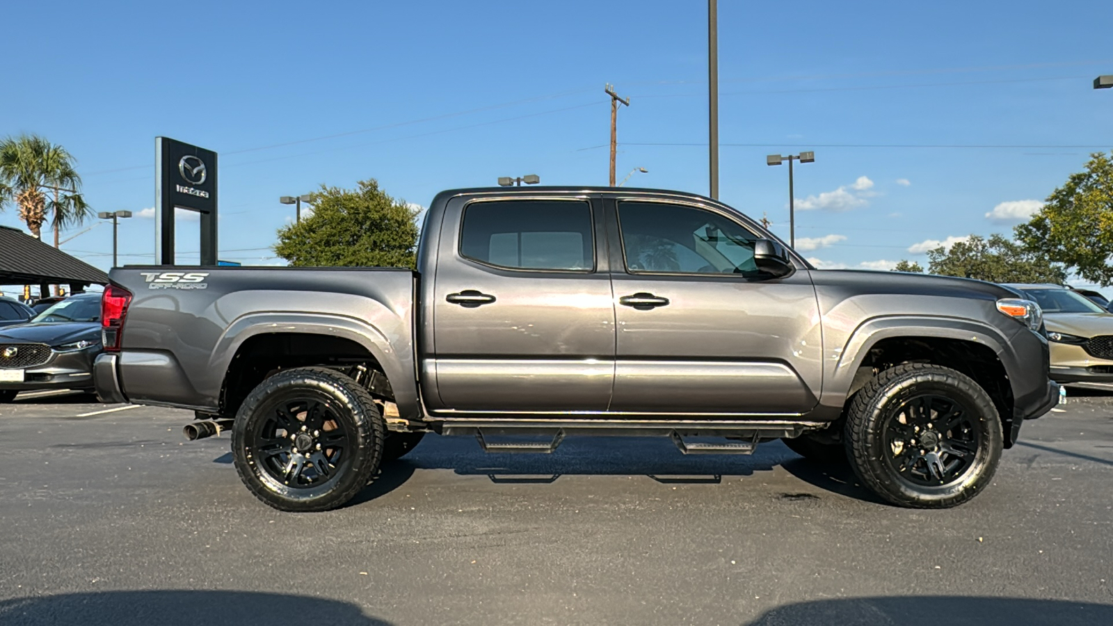 2021 Toyota Tacoma SR 10