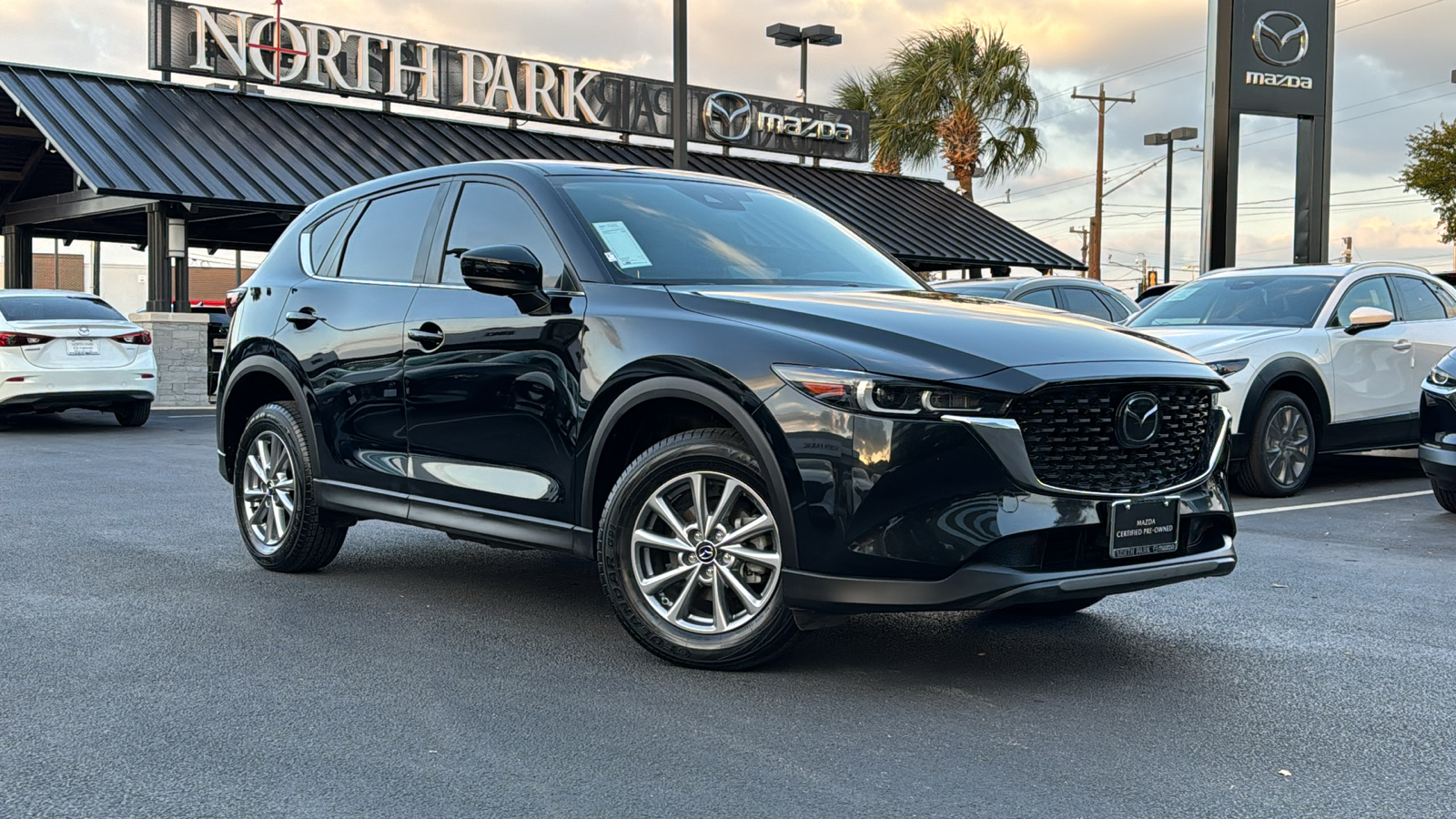 2022 Mazda CX-5 2.5 S Preferred Package 2