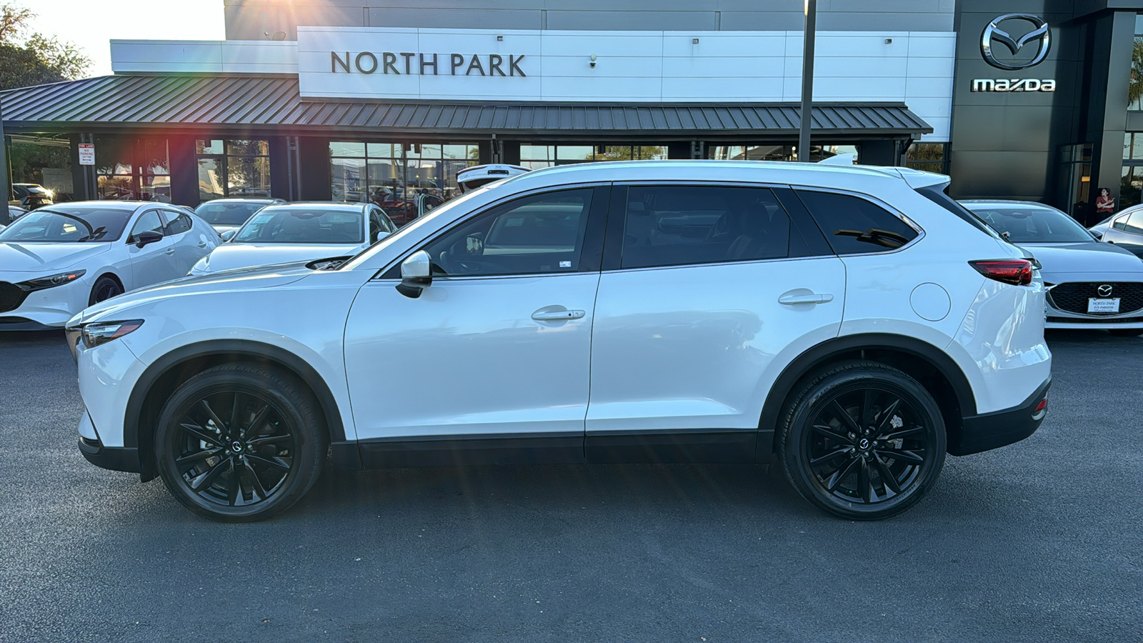 2022 Mazda CX-9 Touring Plus 5