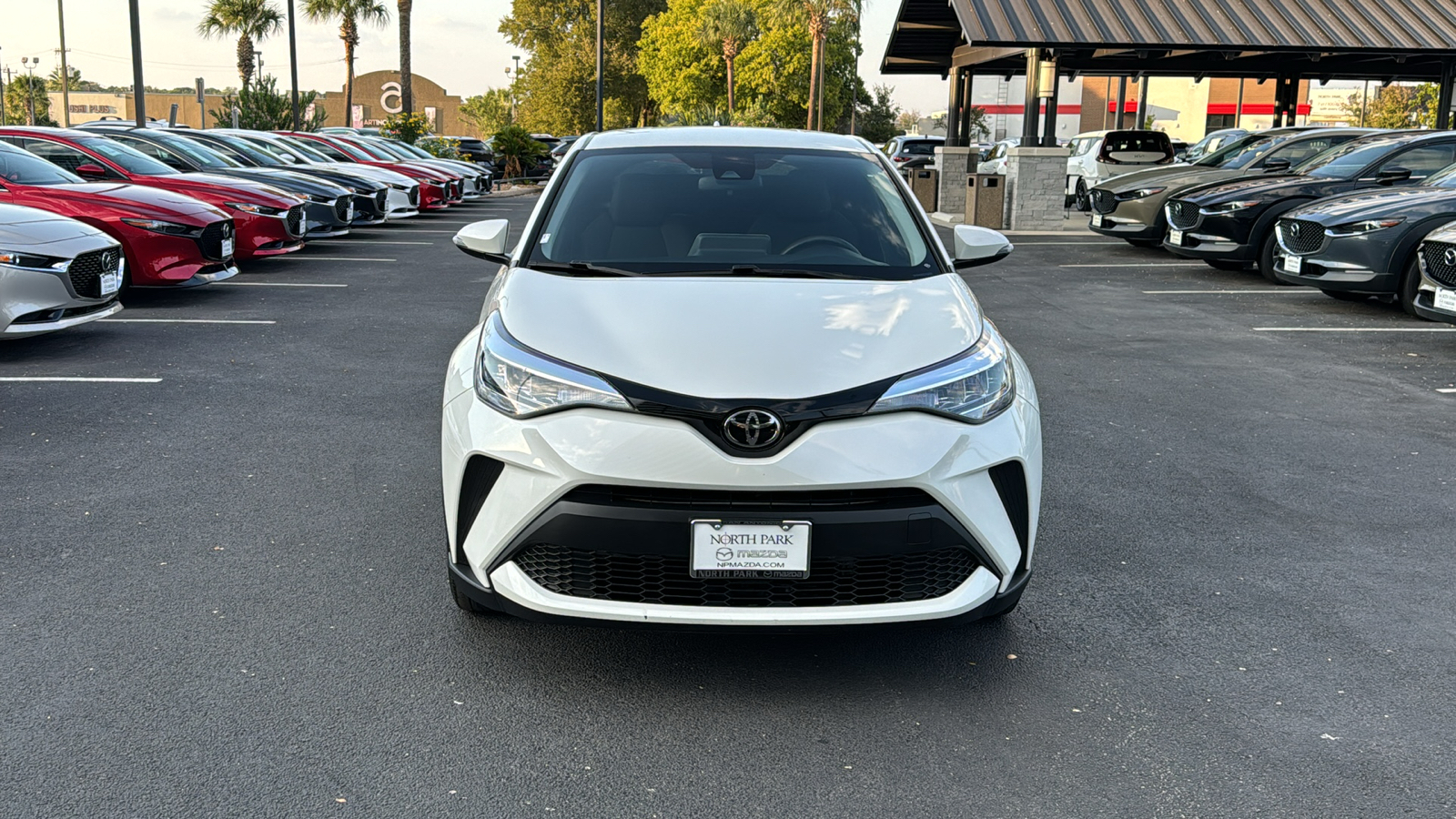 2021 Toyota C-HR LE 3