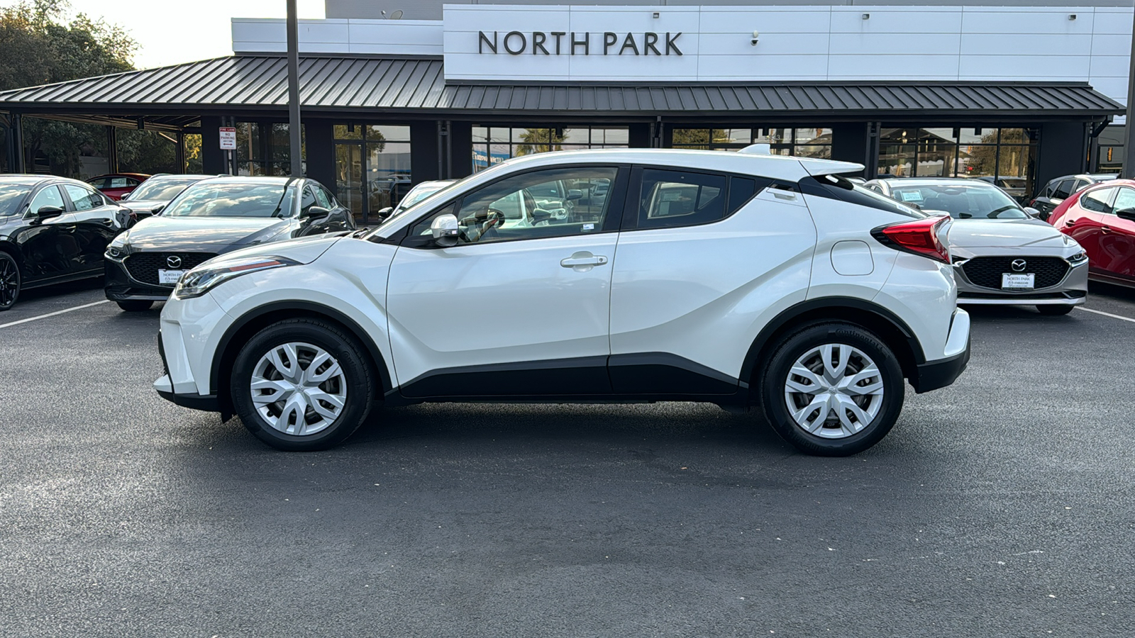 2021 Toyota C-HR LE 5