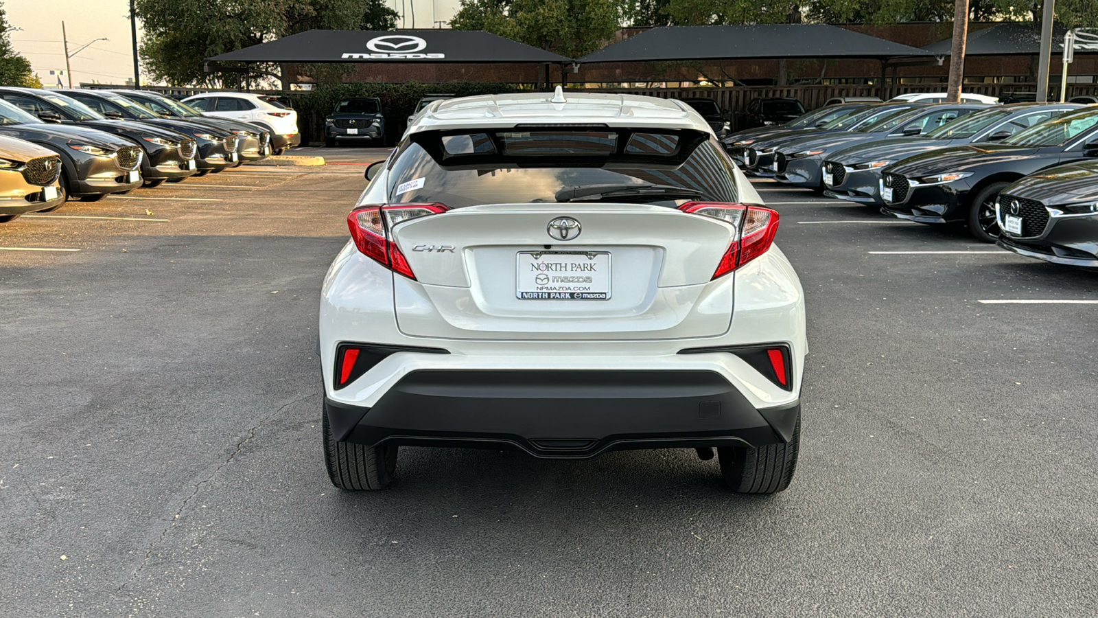 2021 Toyota C-HR LE 7