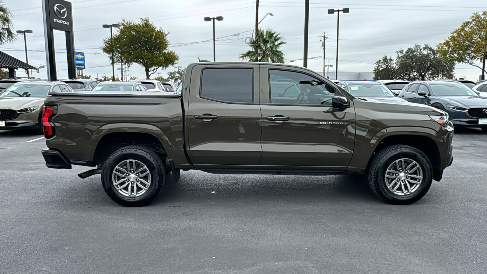 2023 Chevrolet Colorado LT 10