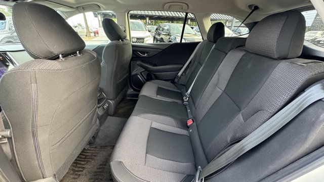 2020 Subaru Outback Premium 17