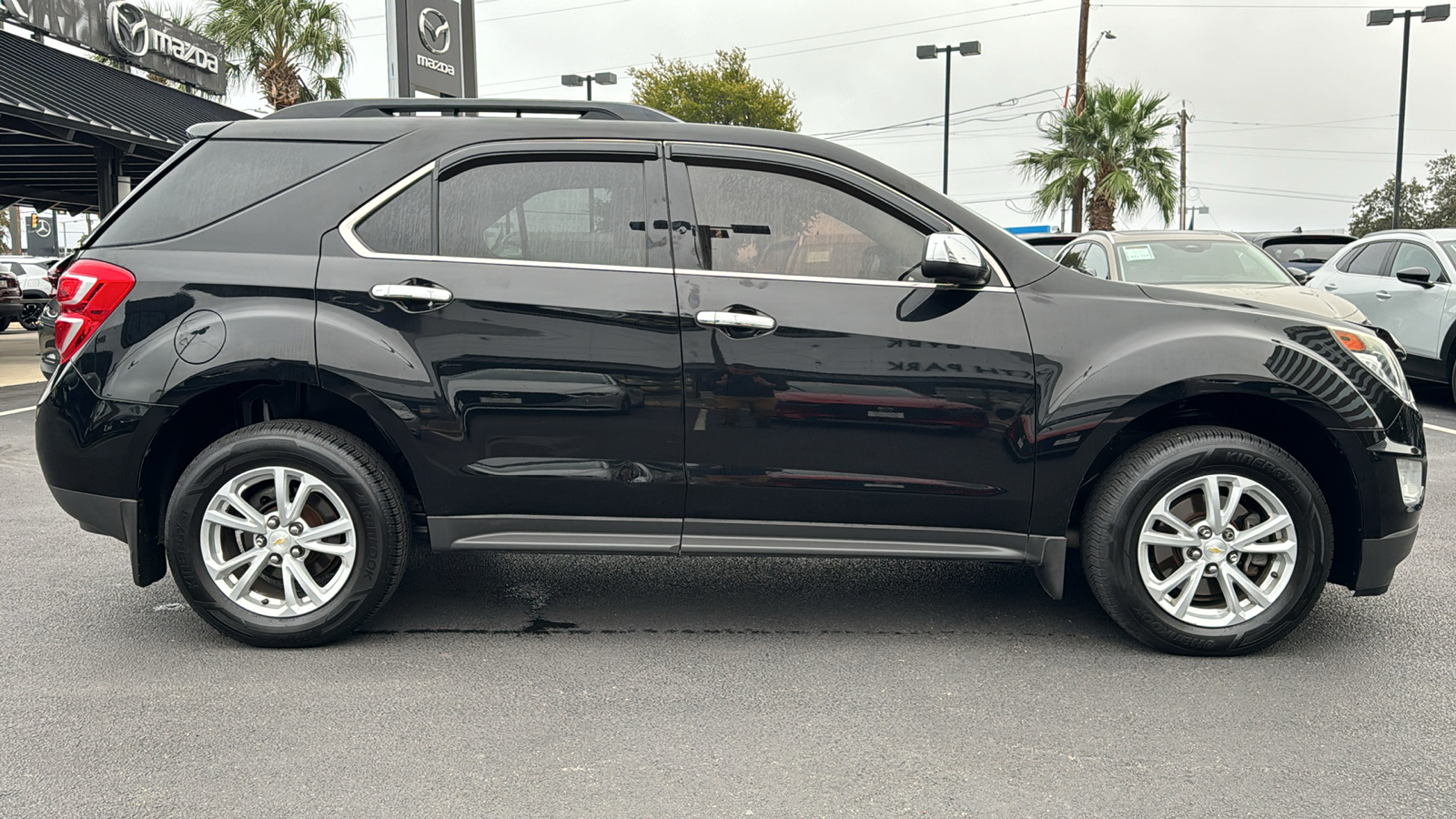 2017 Chevrolet Equinox LT 9