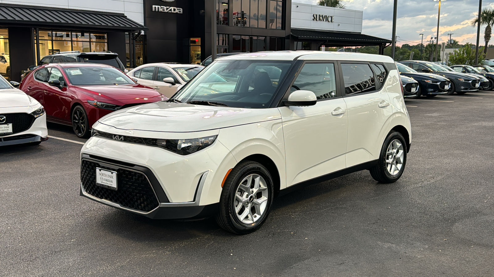 2024 Kia Soul LX 4