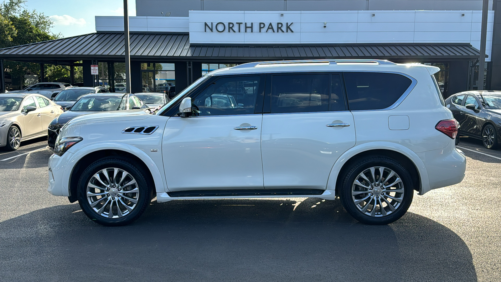 2016 INFINITI QX80 Base 5