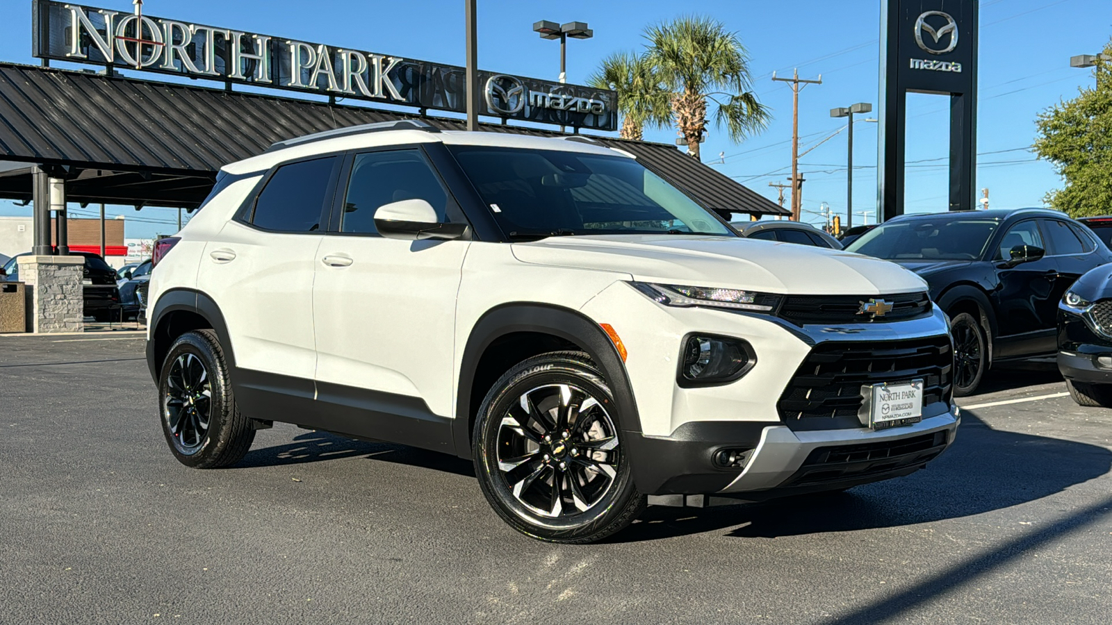 2023 Chevrolet TrailBlazer LT 2