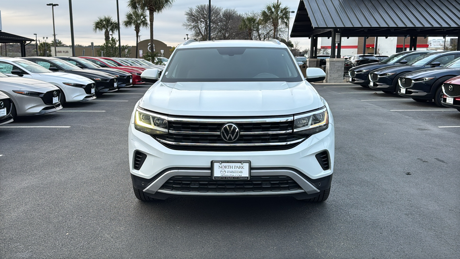 2020 Volkswagen Atlas Cross Sport 3.6L V6 SE w/Technology 2