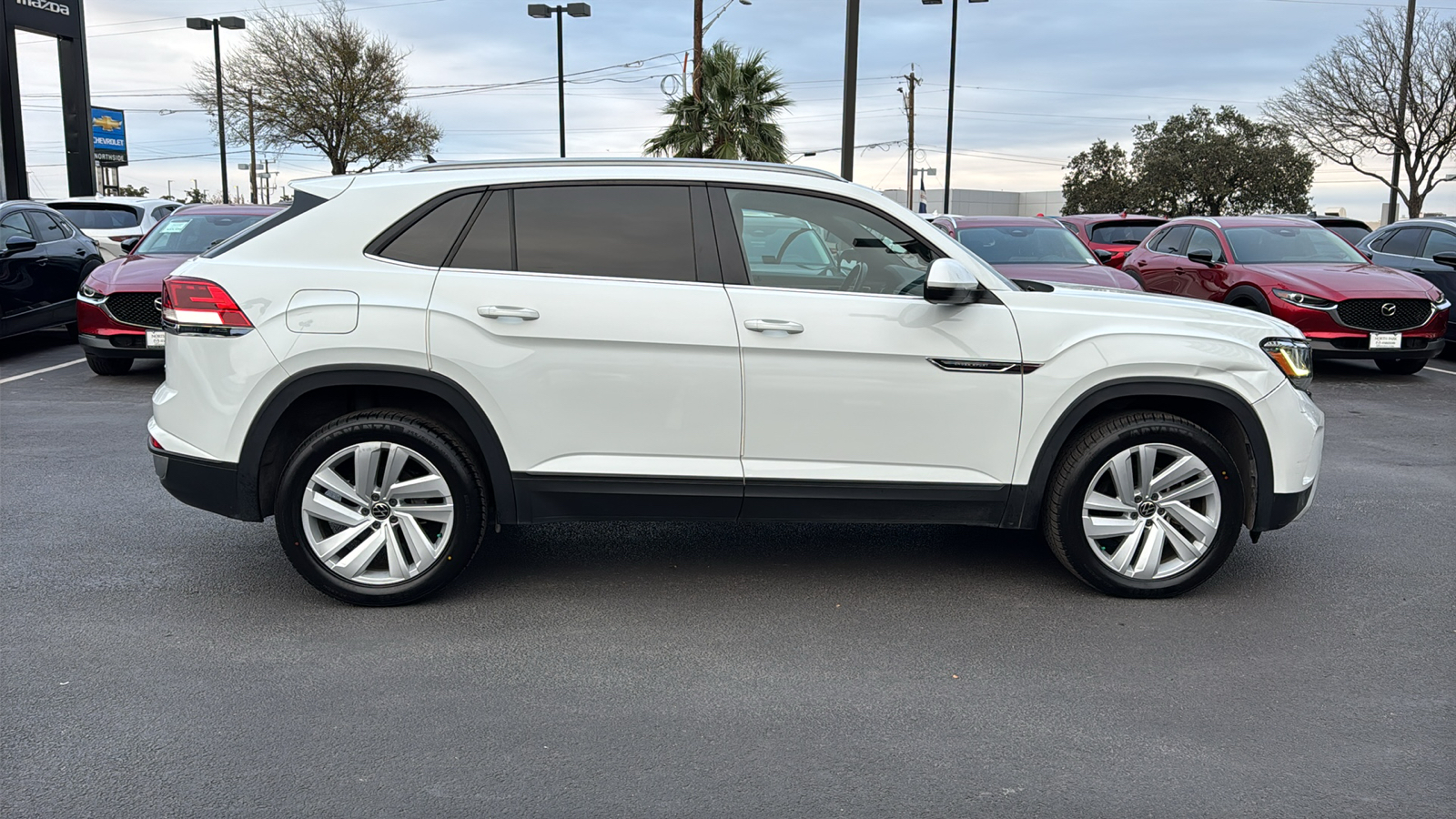 2020 Volkswagen Atlas Cross Sport 3.6L V6 SE w/Technology 8