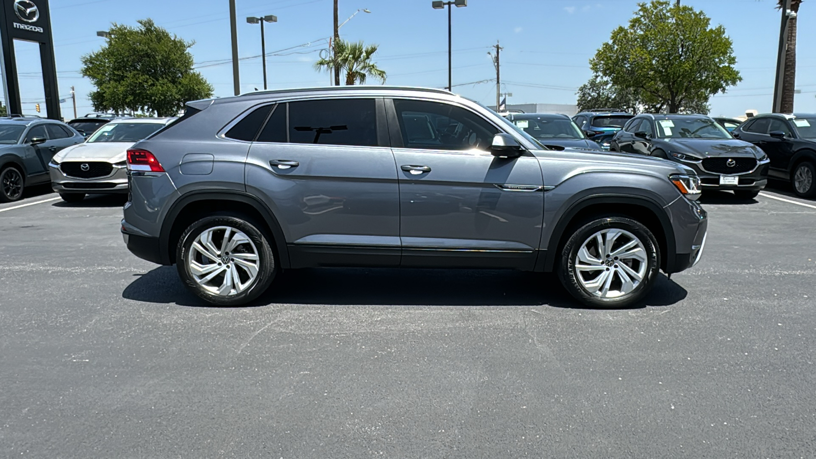 2020 Volkswagen Atlas Cross Sport 3.6L V6 SEL 9