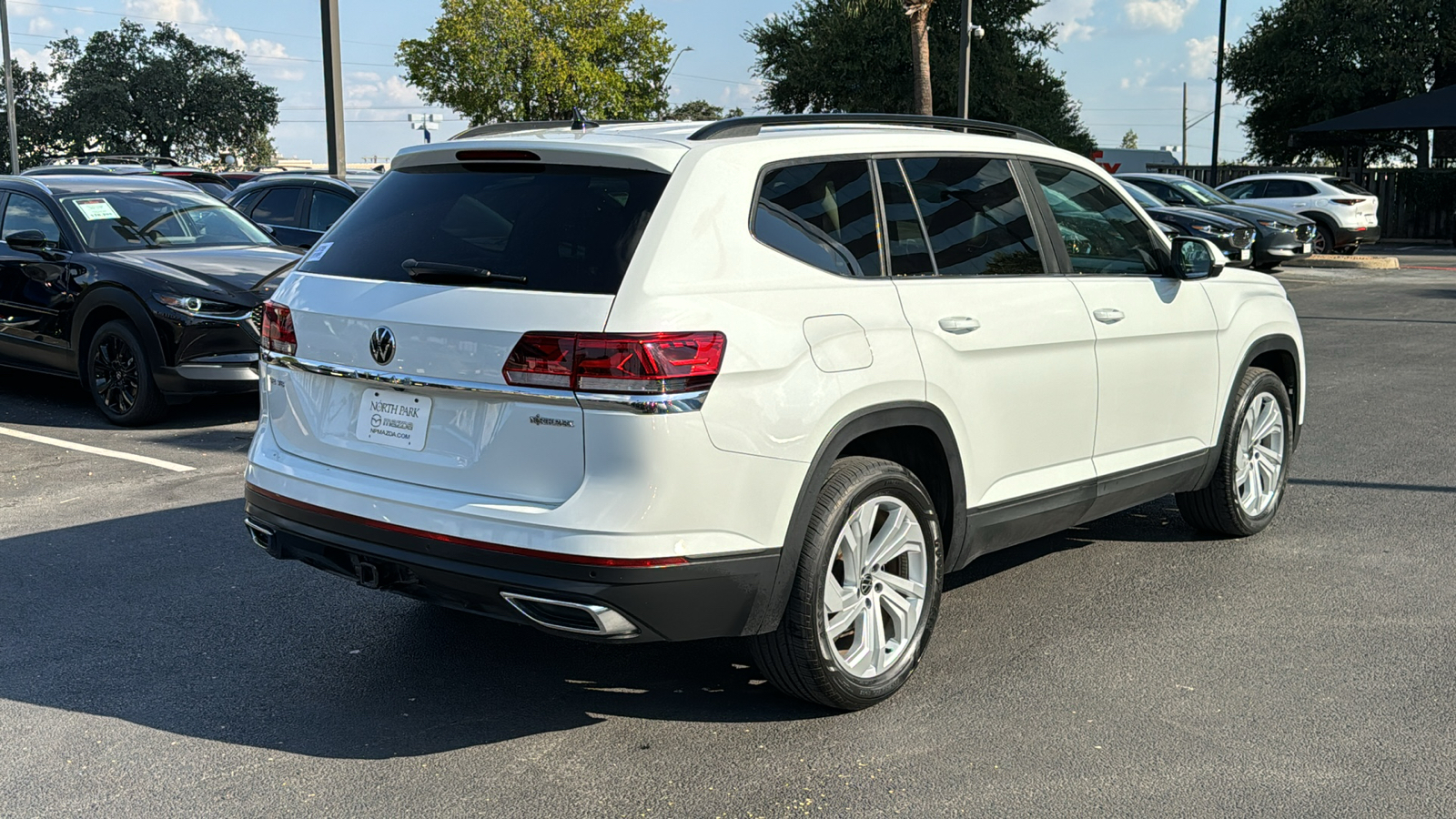 2022 Volkswagen Atlas 3.6L V6 SE w/Technology 8