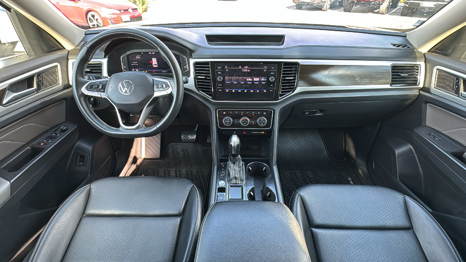 2022 Volkswagen Atlas 3.6L V6 SE w/Technology 25