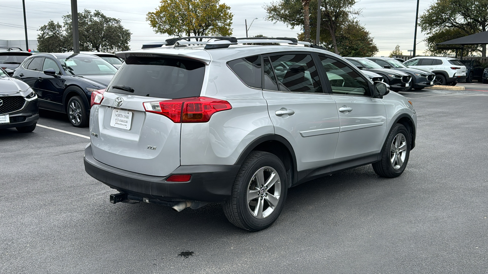 2015 Toyota RAV4 XLE 8