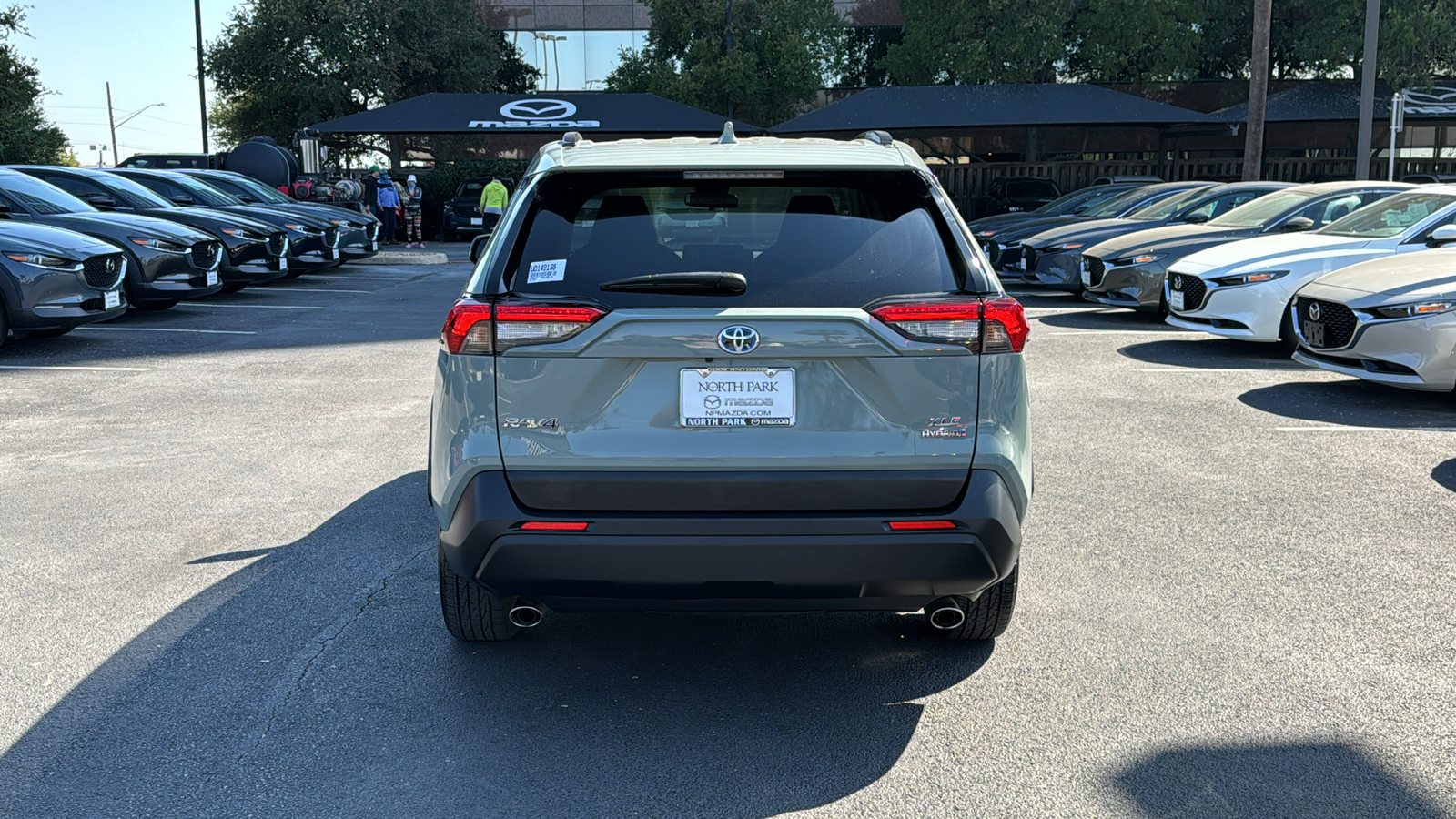 2022 Toyota RAV4 Hybrid XLE 7