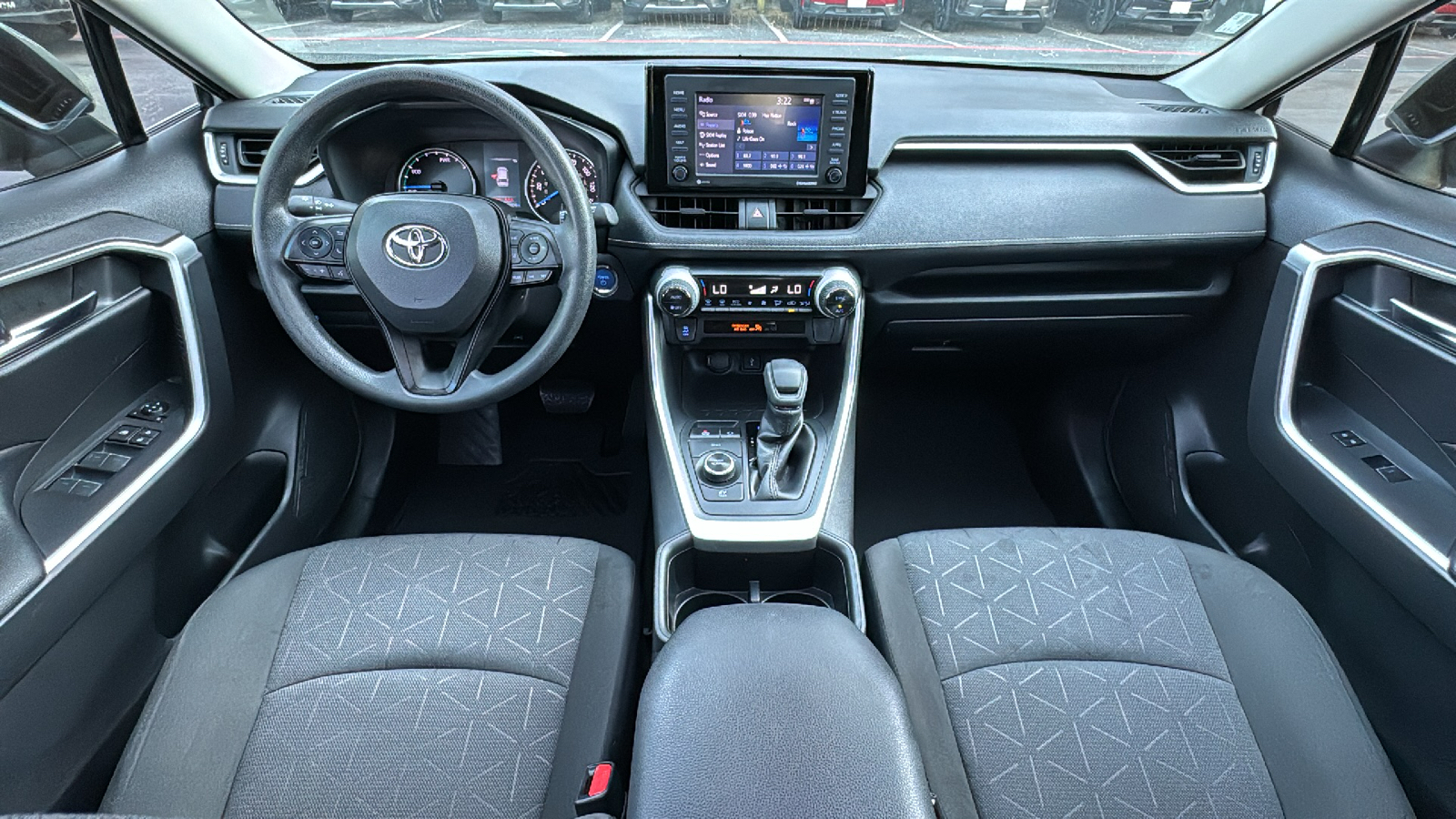 2022 Toyota RAV4 Hybrid XLE 19