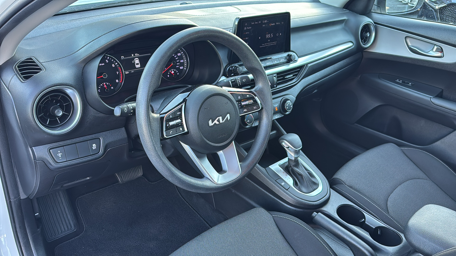 2022 Kia Forte LXS 12