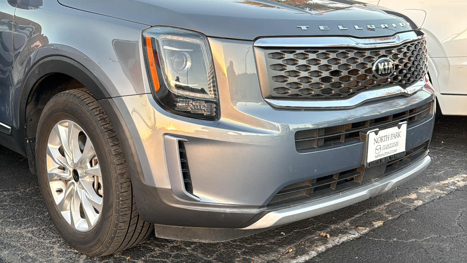 2021 Kia Telluride LX 8