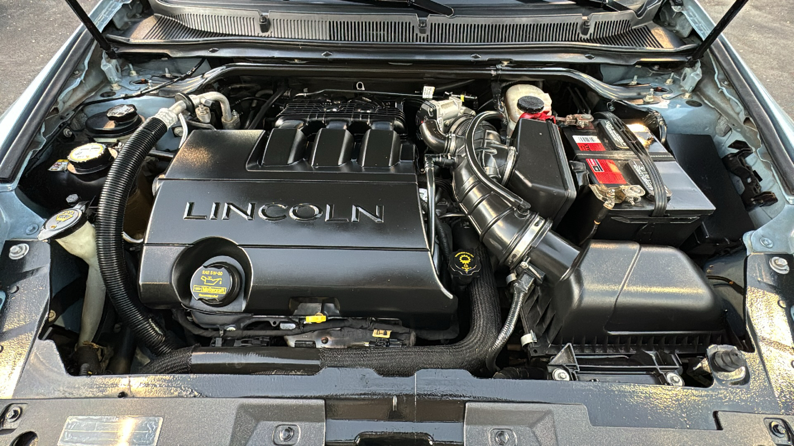 2009 Lincoln MKS Base 39