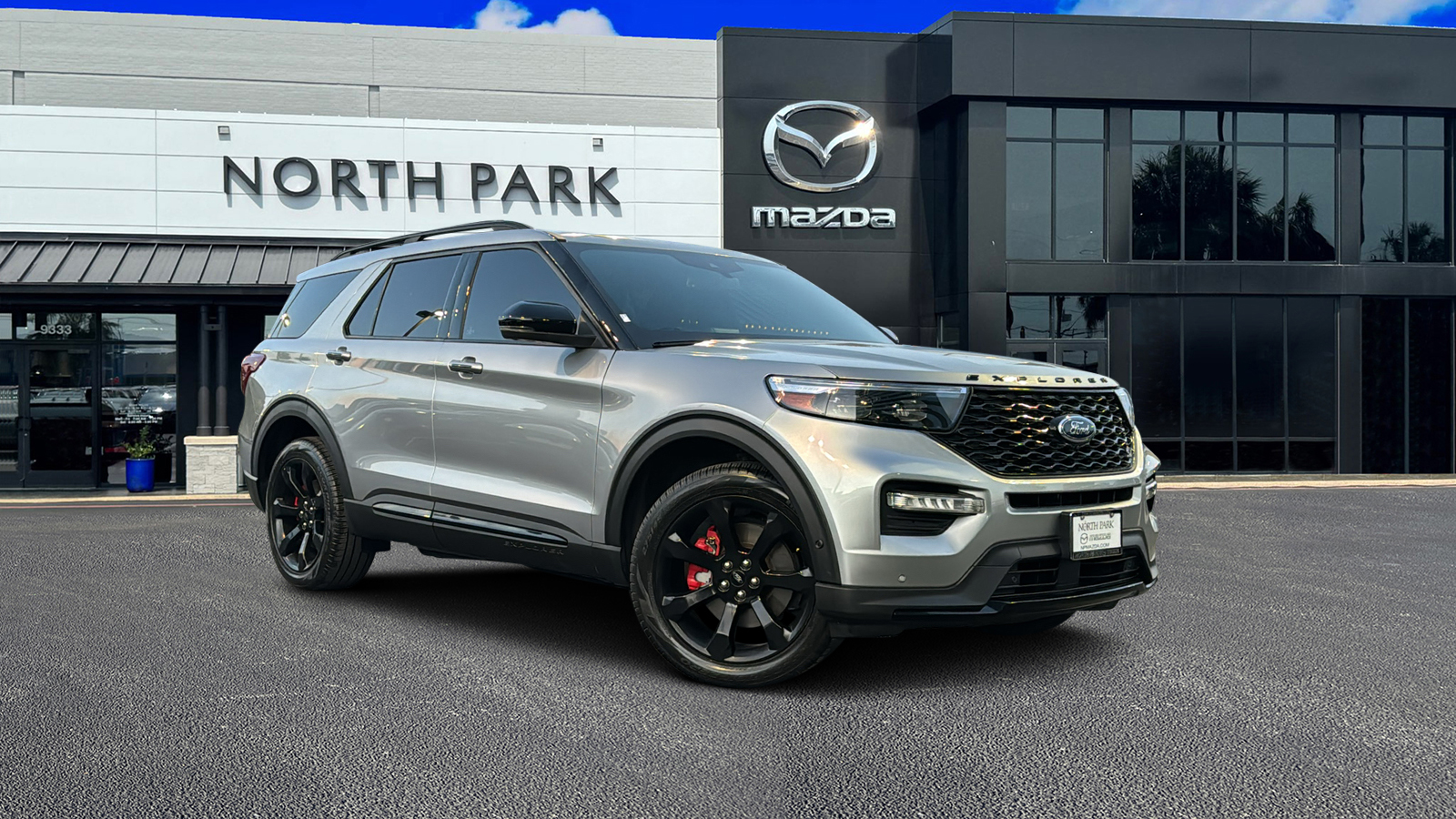 2022 Ford Explorer ST 1