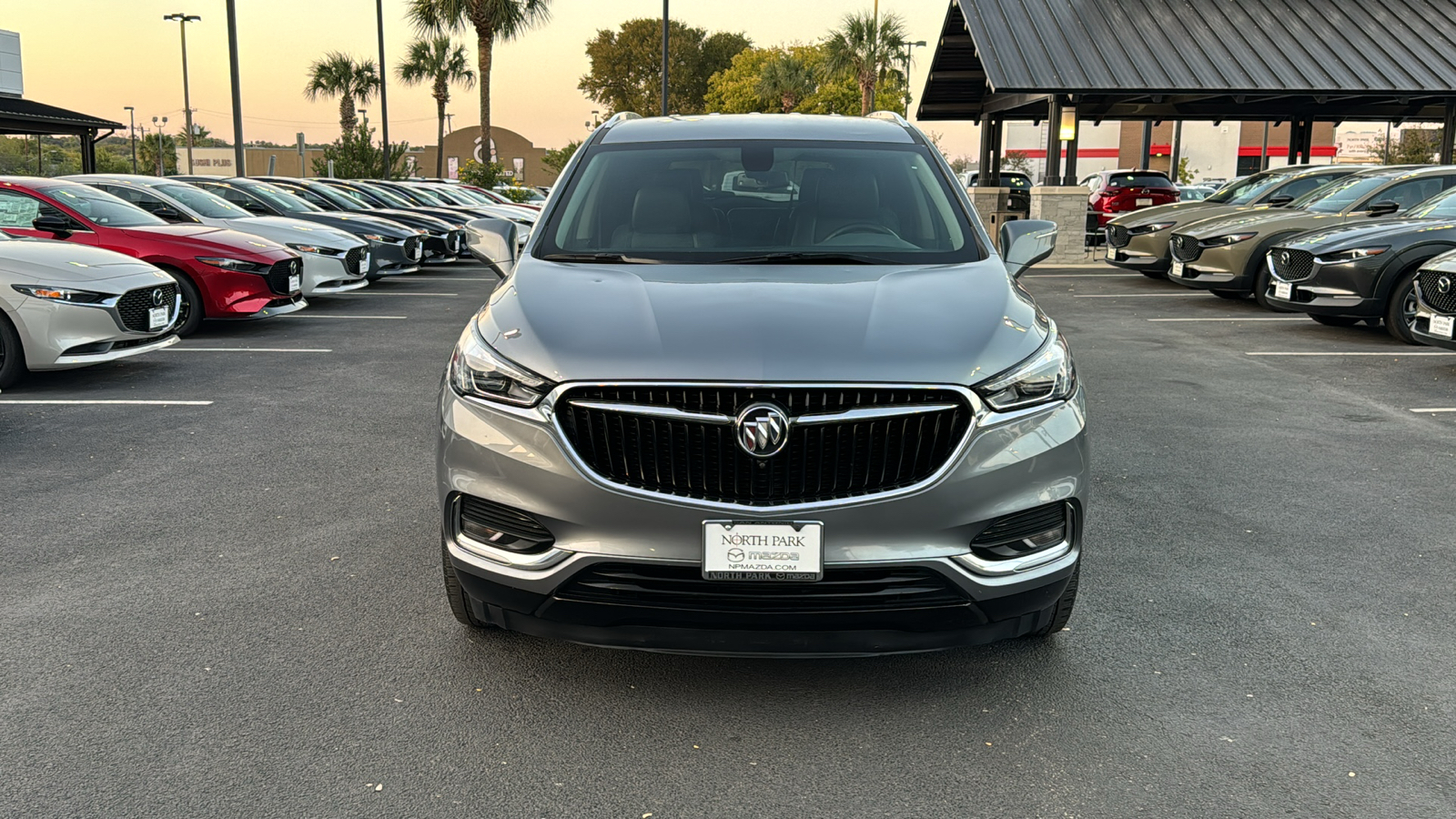 2020 Buick Enclave Essence 2