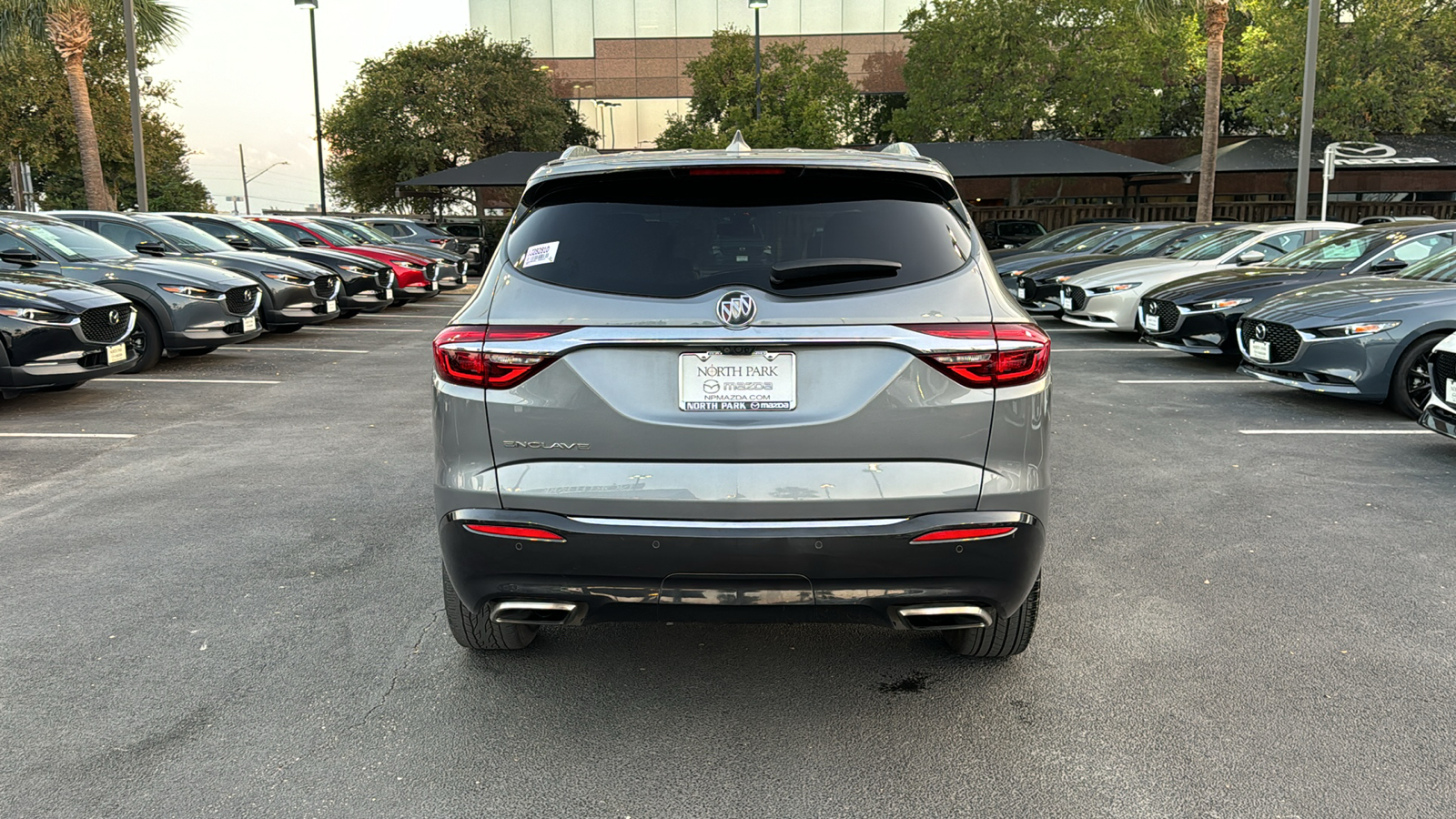 2020 Buick Enclave Essence 6