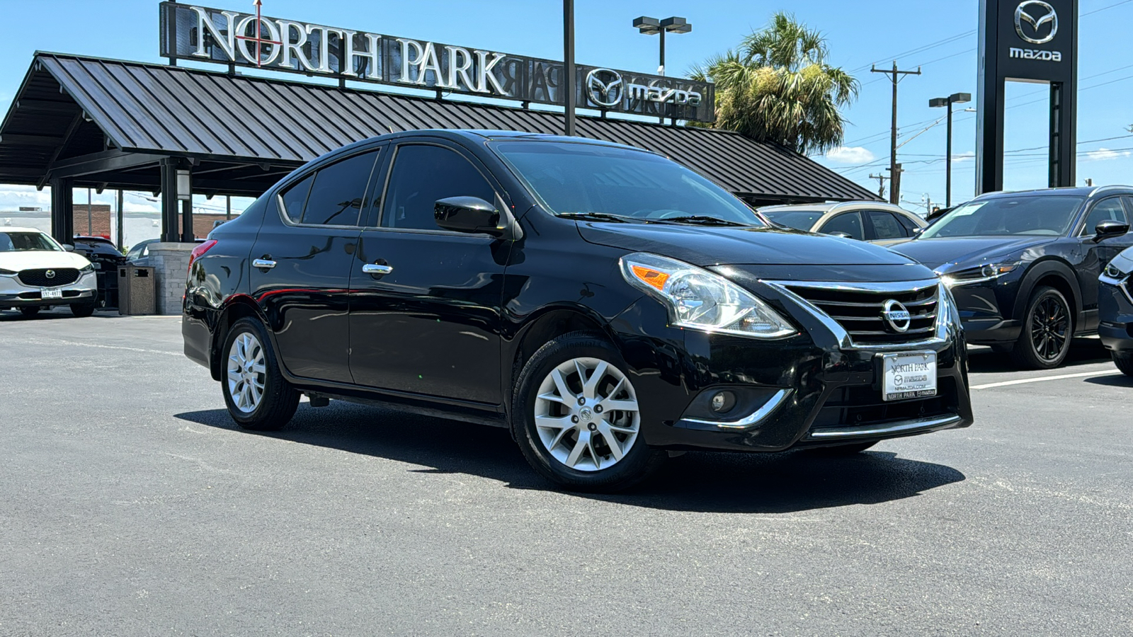 2017 Nissan Versa 1.6 SV 2