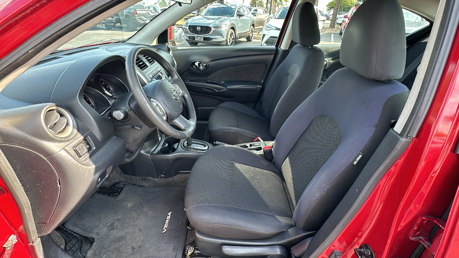 2012 Nissan Versa 1.6 SL 13