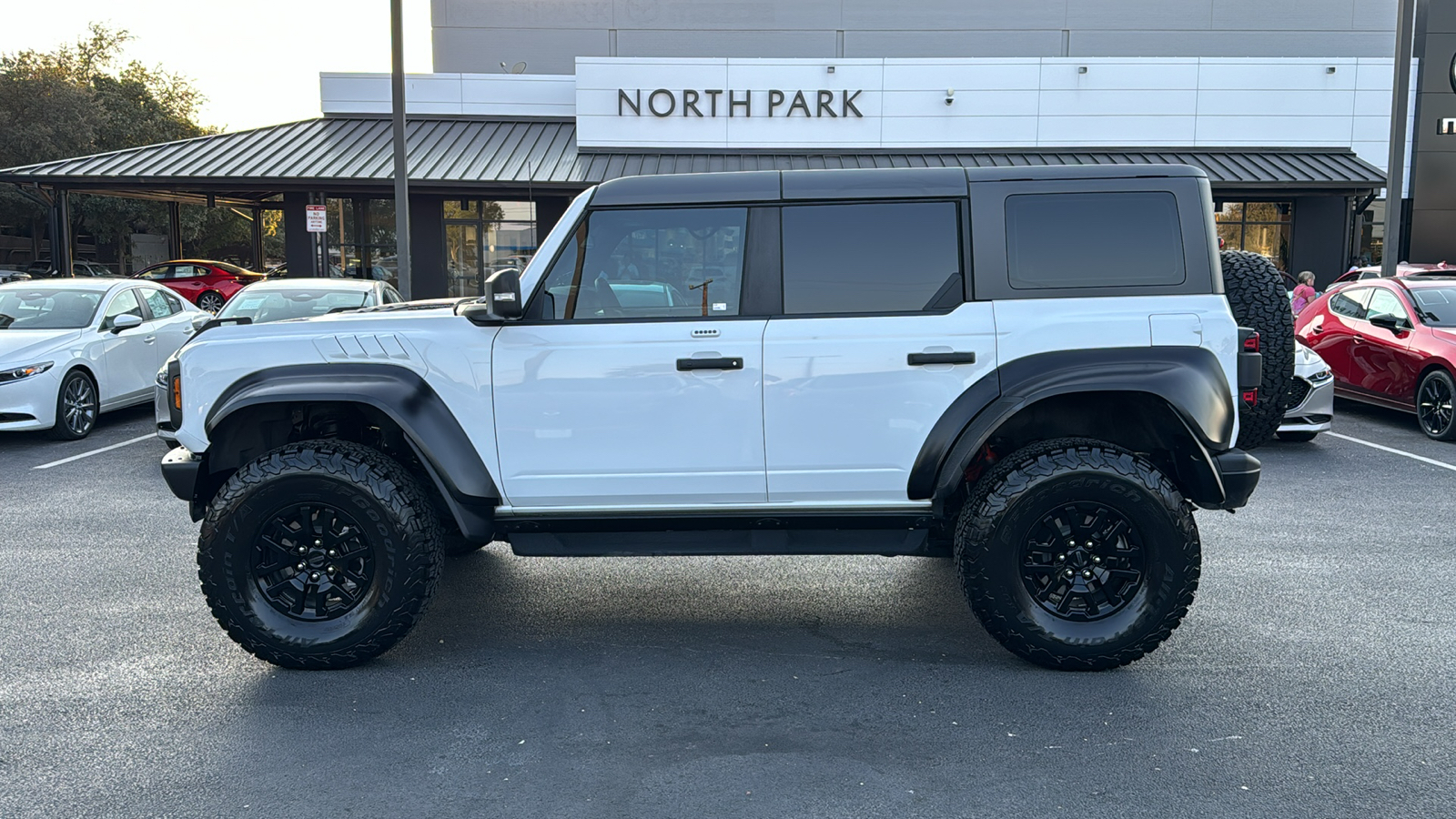 2022 Ford Bronco Raptor 5