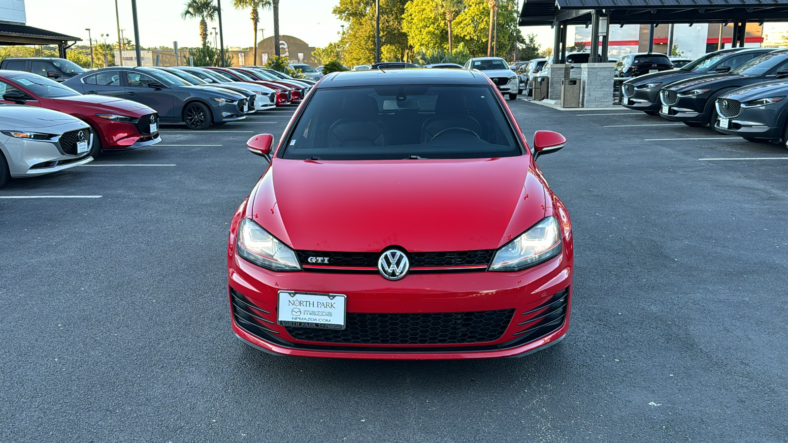 2015 Volkswagen Golf GTI 2.0T SE 3