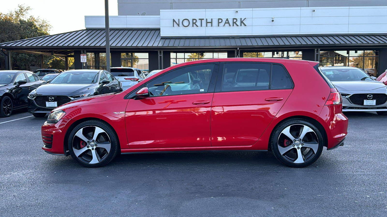 2015 Volkswagen Golf GTI 2.0T SE 5