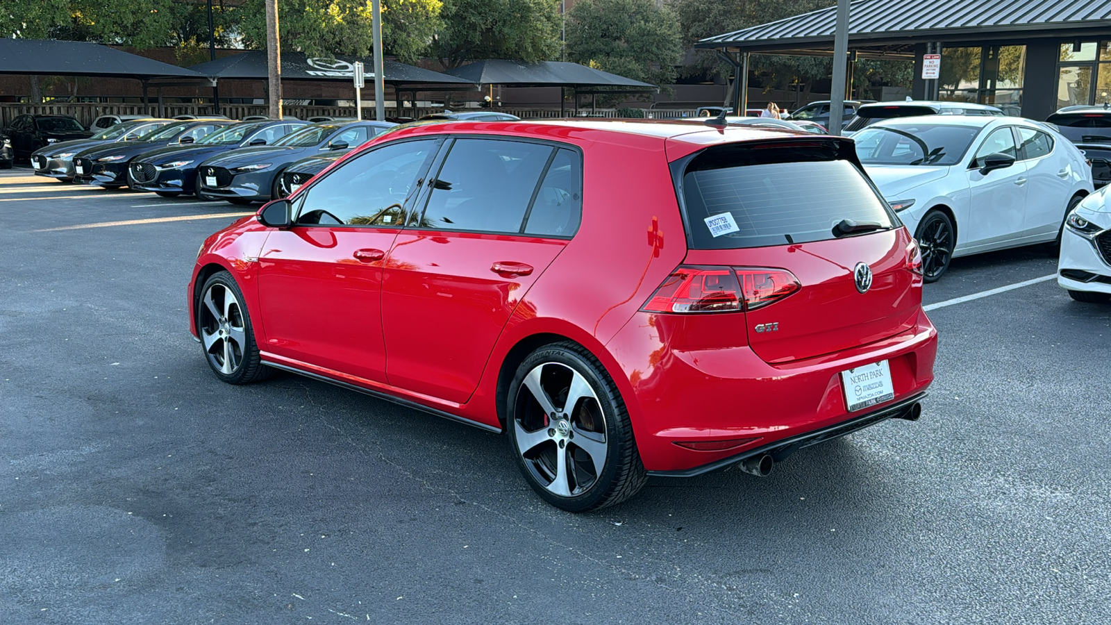 2015 Volkswagen Golf GTI 2.0T SE 6