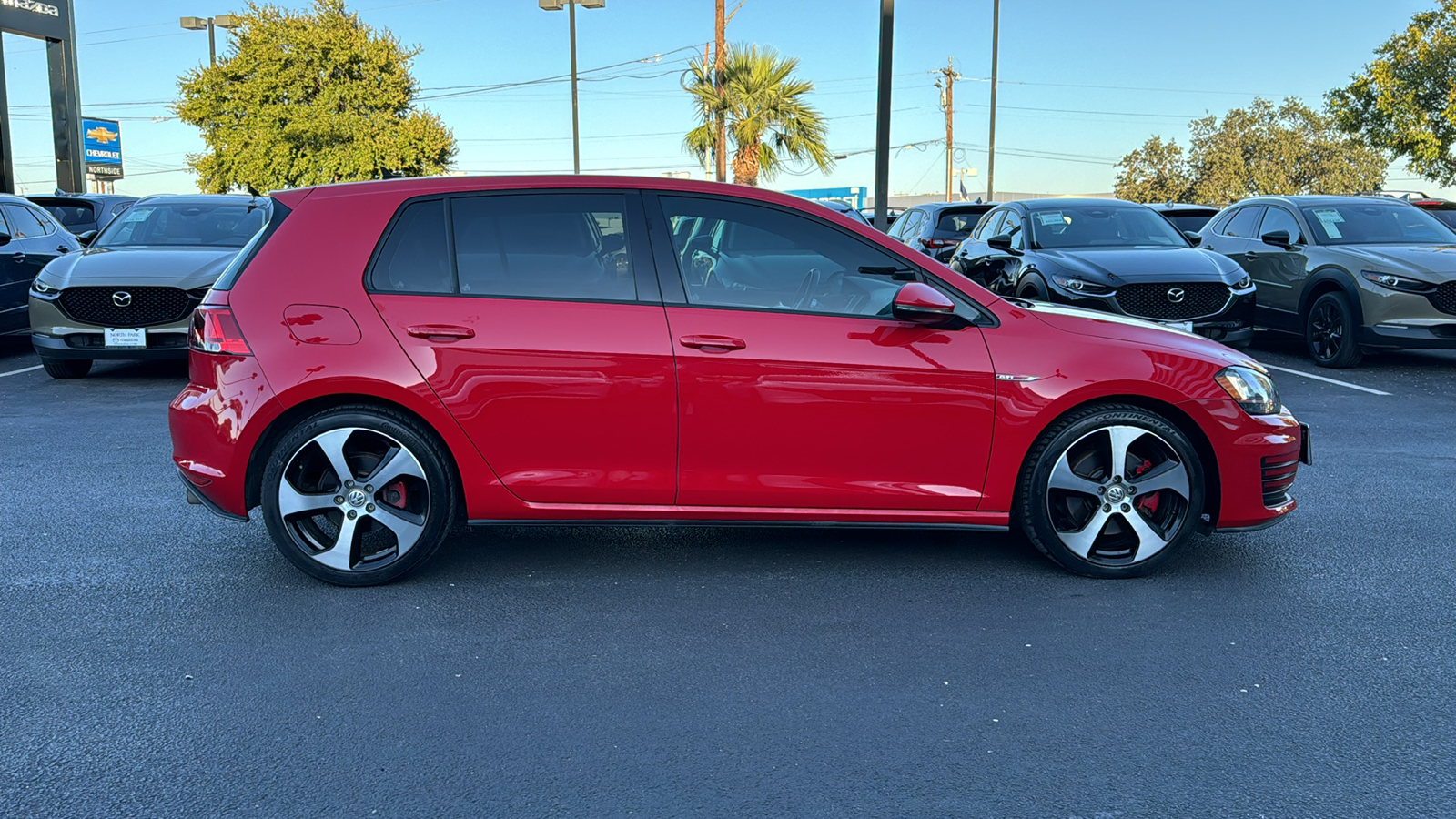 2015 Volkswagen Golf GTI 2.0T SE 9