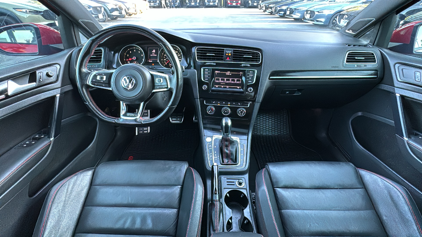 2015 Volkswagen Golf GTI 2.0T SE 18