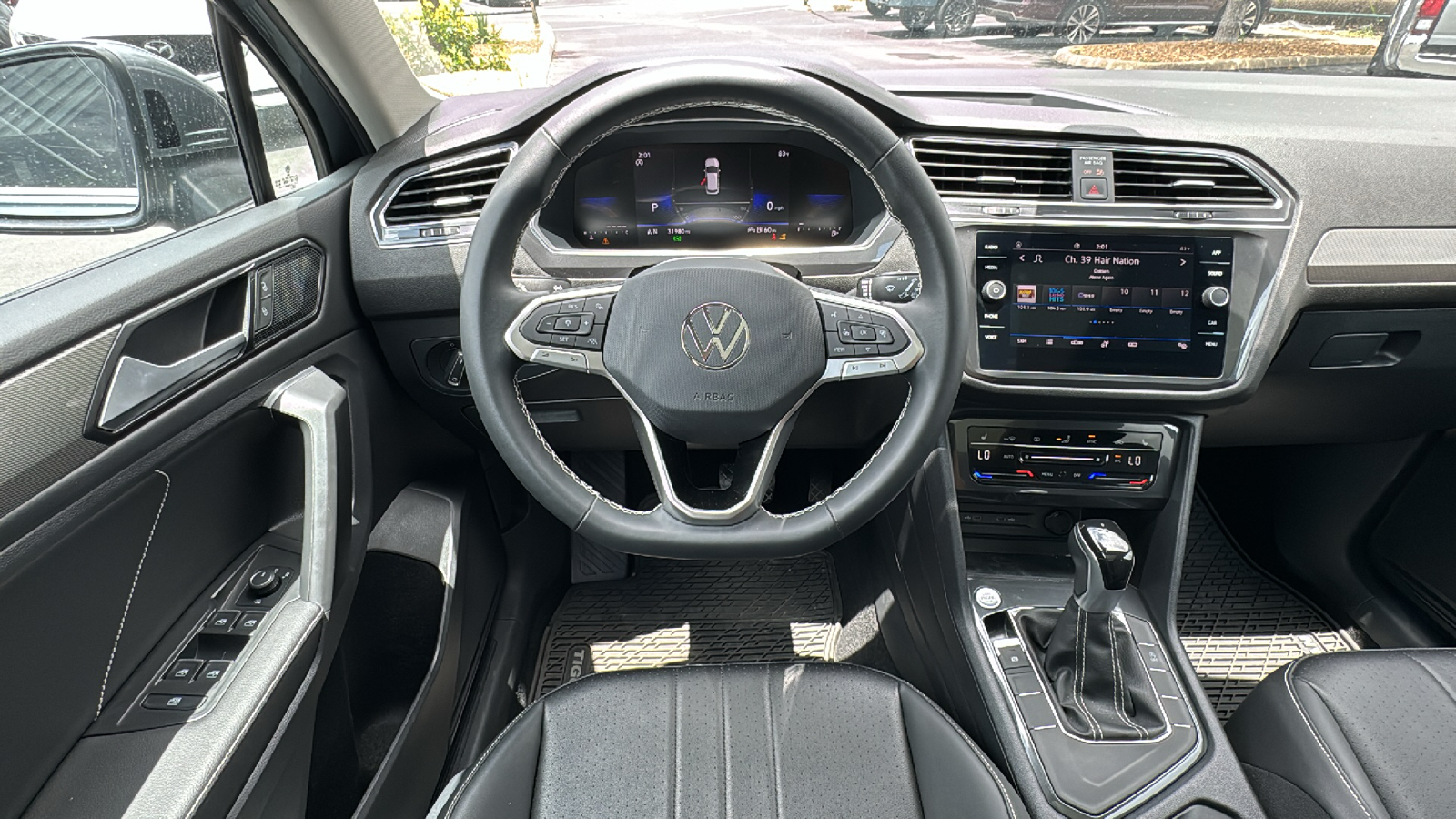 2023 Volkswagen Tiguan 2.0T SE 22