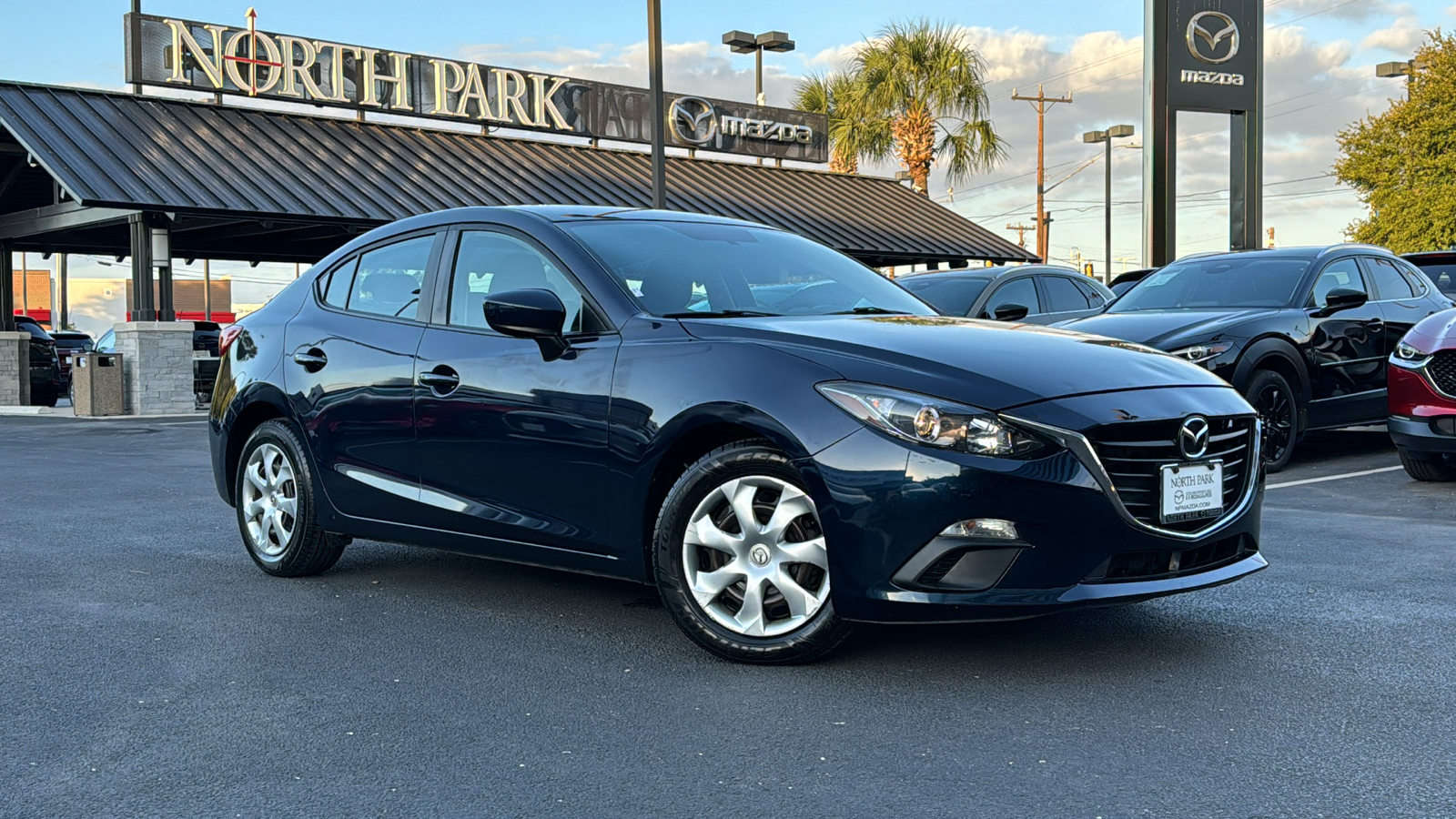 2015 Mazda Mazda3 i Sport 2