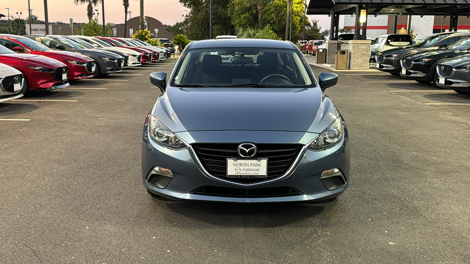 2016 Mazda Mazda3 i Sport 3