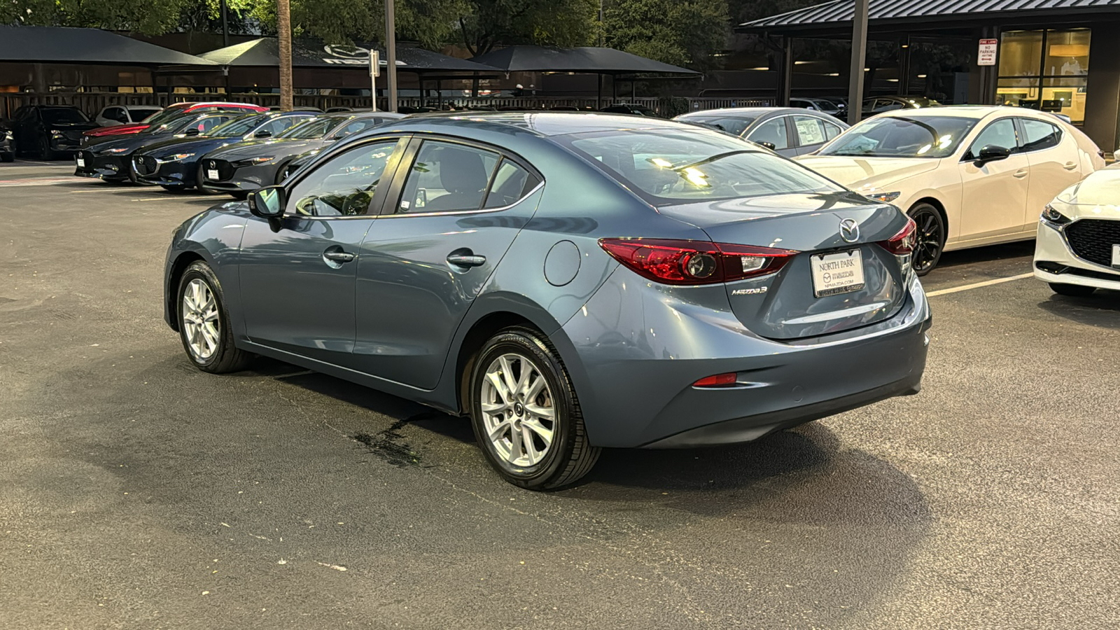 2016 Mazda Mazda3 i Sport 6