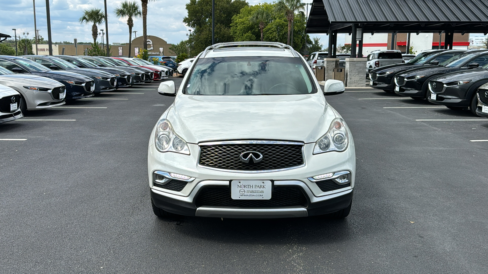 2017 INFINITI QX50 Base 3