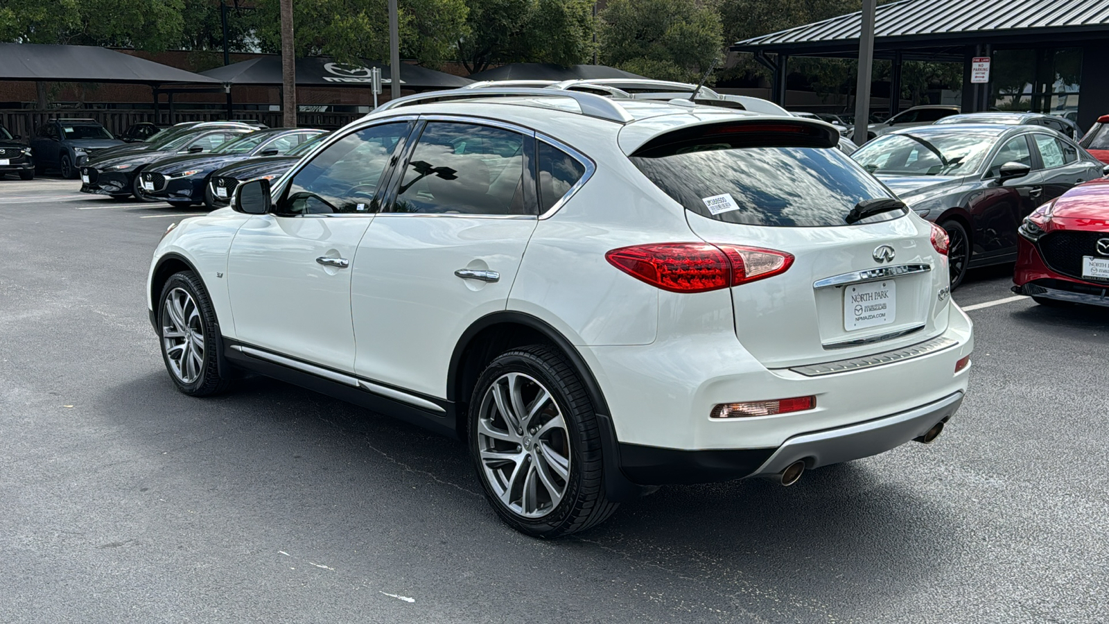 2017 INFINITI QX50 Base 6