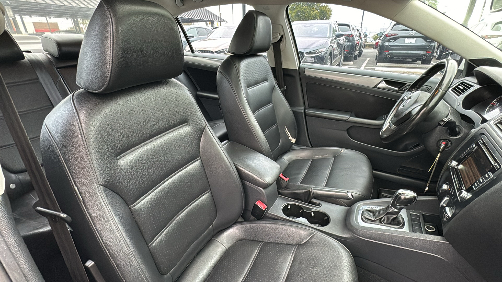 2013 Volkswagen Jetta TDI 34